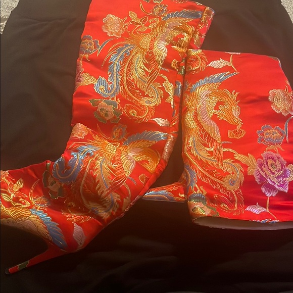 Red and Gold Stiletto Heeled Boots - Picture 2 of 9